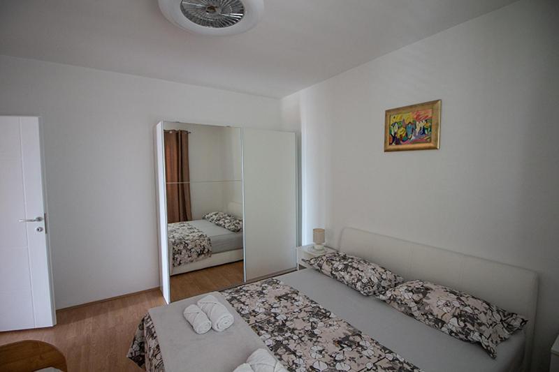Apartment Zvjezdana Omiš Eksteriør bilde